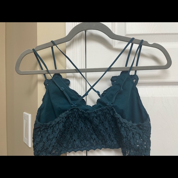 Lacy Bralette - Picture 2 of 4